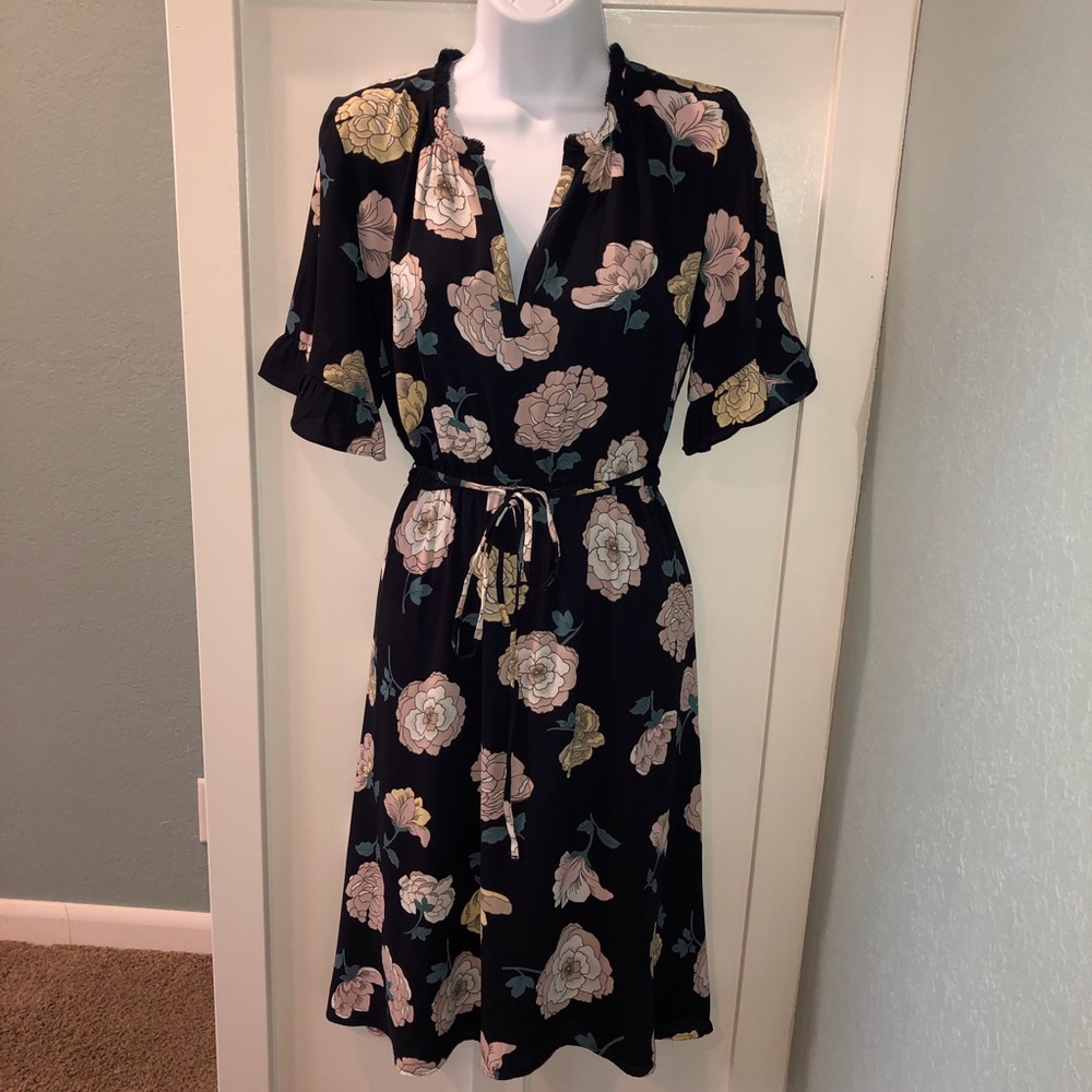 LOFT Split Neck Peony Print Dress NWOT